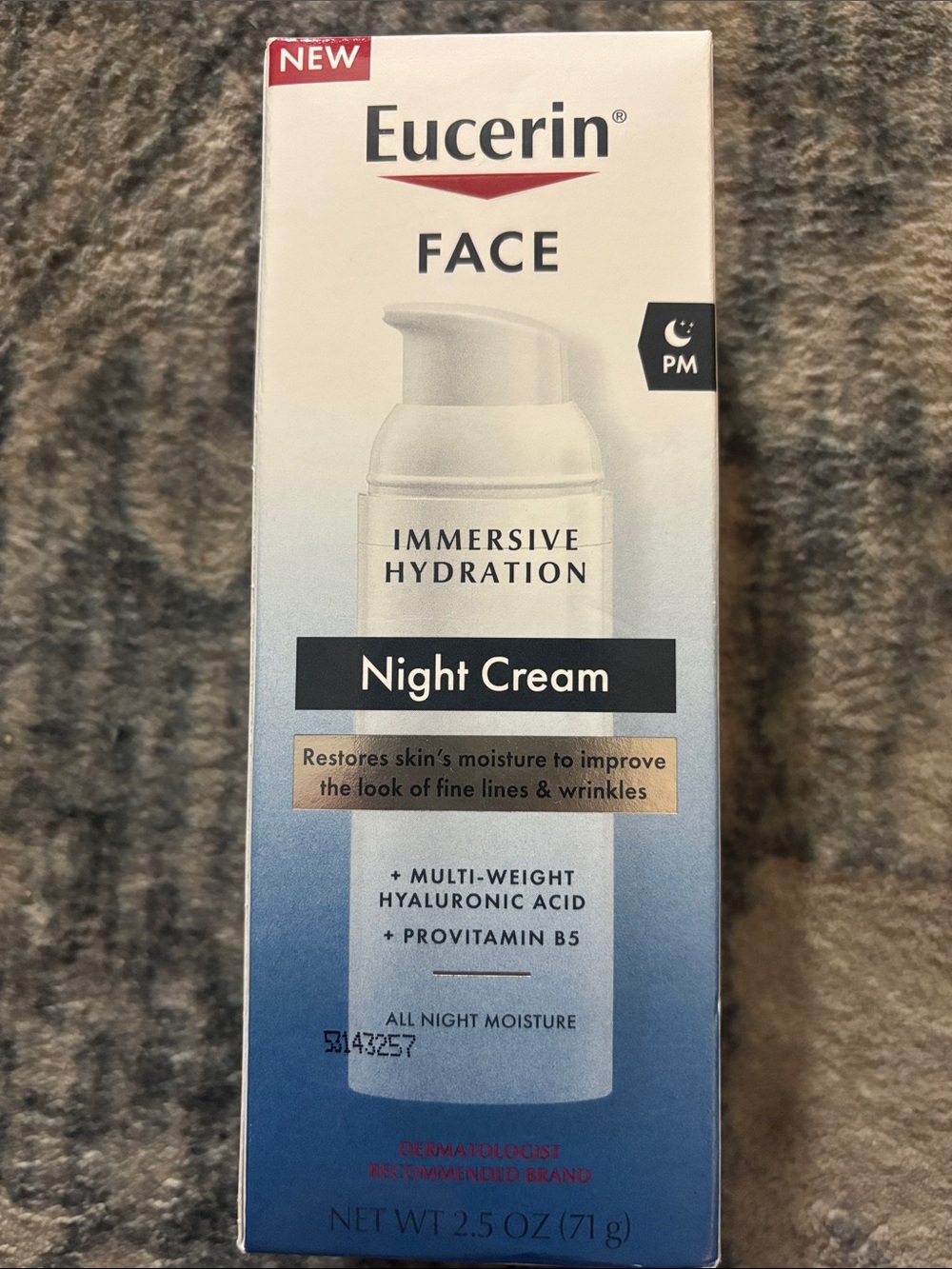 Face Immersive Hydration Night Cream - Blue/White